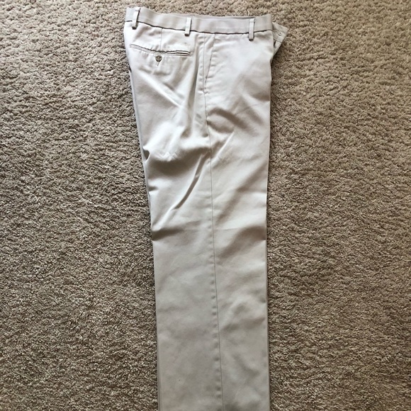 Dockers Signature Kakhi Pants - Picture 2 of 4